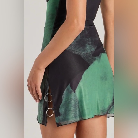 Windsor Green Abstract Y2K Print Mesh Mini Dress retro look! Ring Accent NWT - Picture 3 of 5